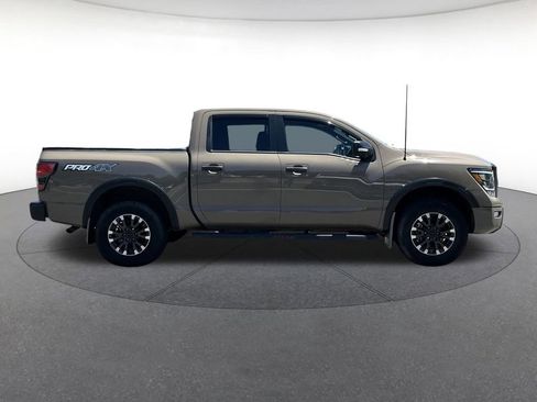 Used 2021 Nissan Titan PRO-4X w/ Pro-4x Convenience Package AWD/4WD image 7
