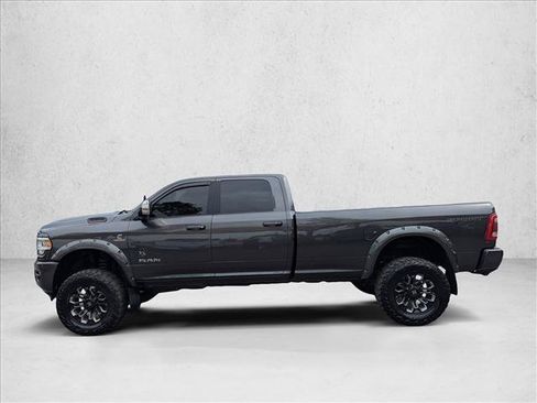 Used 2022 RAM 3500 Laramie AWD/4WD image 8