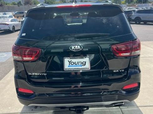 Used 2019 Kia Sorento EX w/ EX Touring Package AWD/4WD image 4