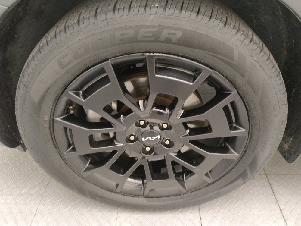 Used 2022 Kia Telluride EX w/ EX Premium Package AWD/4WD image 31