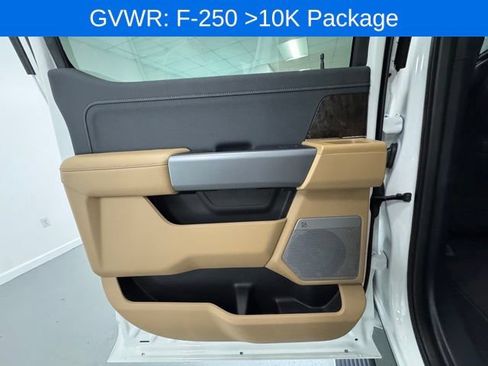 Used 2025 Ford F250 Lariat w/ Lariat Ultimate Package AWD/4WD image 6