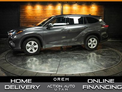 Used 2021 Toyota Highlander LE