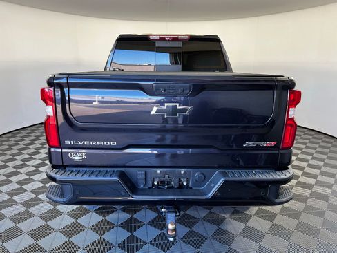 Used 2022 Chevrolet Silverado 1500 ZR2 w/ Technology Package image 6