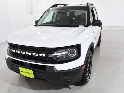 New 2025 Ford Bronco Sport Outer Banks w/ Outer Banks Tech Package+ AWD/4WD image 2