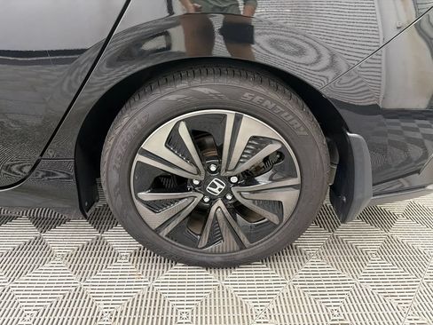 Used 2017 Honda Civic EX-L image 19