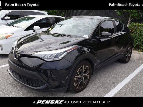 Used 2022 Toyota C-HR XLE FWD image 1