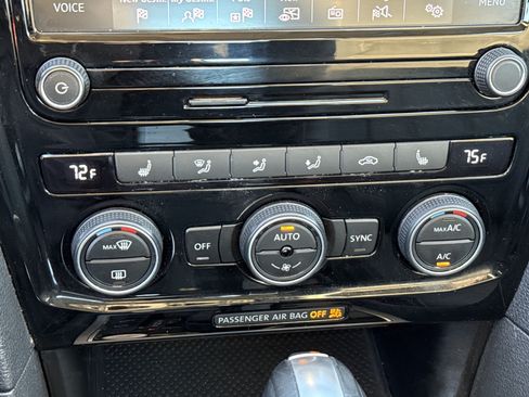 Used 2020 Volkswagen Passat 2.0T SEL image 32