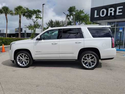 Used 2020 GMC Yukon Denali w/ Denali Ultimate Package AWD/4WD image 8