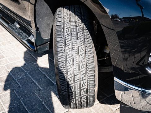 Used 2022 Chevrolet Silverado 1500 LT image 40