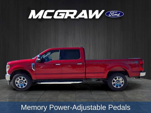 Used 2020 Ford F350 Lariat w/ Chrome Package image 11