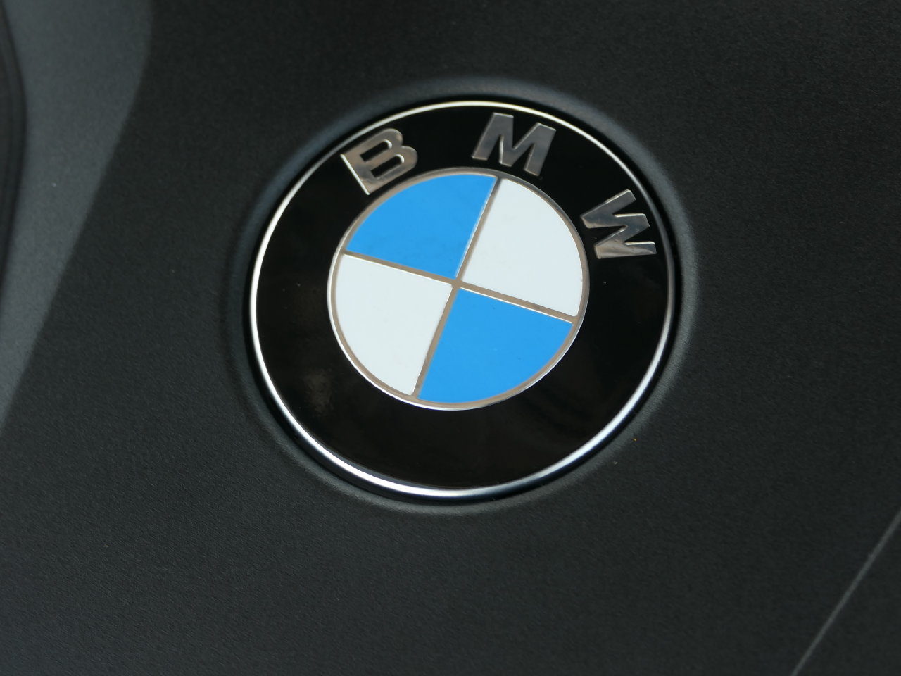 Used 2025 BMW X4 xDrive30i w/ Premium Package AWD/4WD image 32