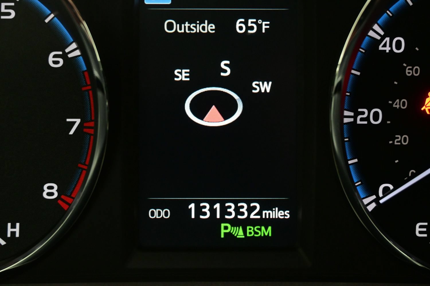 Used 2017 Toyota RAV4 Limited w/ Carpet Mat Package AWD/4WD image 30
