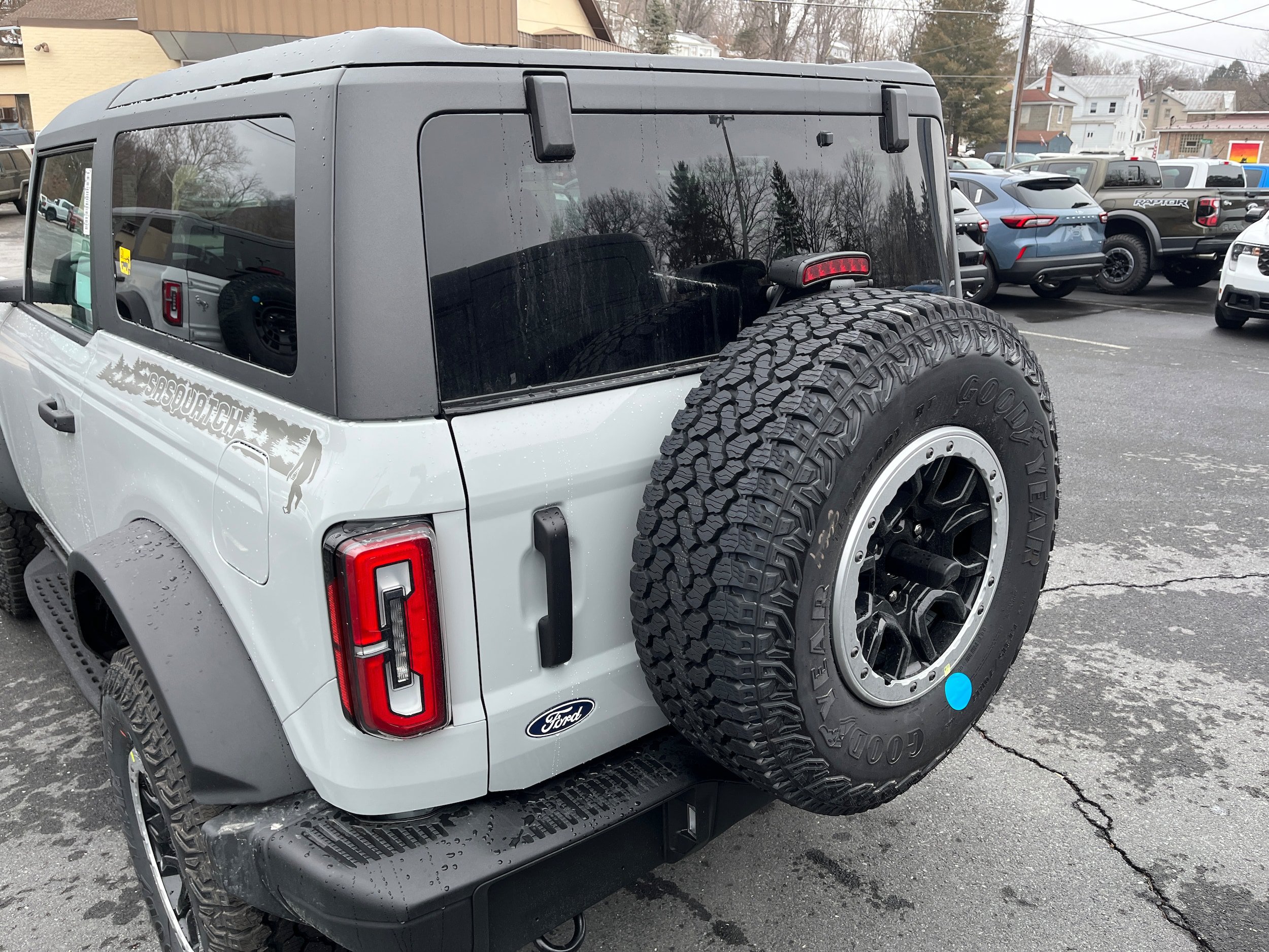New 2026 Ford Bronco Badlands w/ Sasquatch Package AWD/4WD image 6