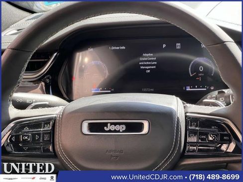Used 2023 Jeep Grand Cherokee Overland w/ Luxury Tech Group IV image 19