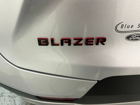 Used 2021 Chevrolet Blazer LT FWD image 6
