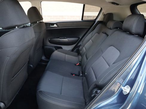 Used 2022 Kia Sportage LX image 20