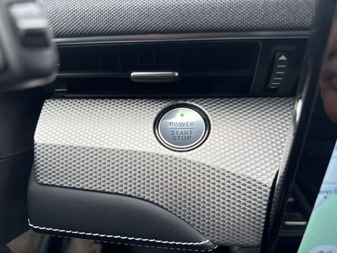 Certified 2022 Ford Mustang Mach-E Select AWD/4WD image 32