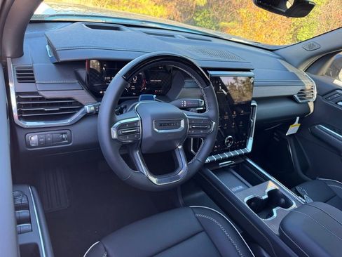 New 2026 GMC Acadia Denali w/ Super Cruise Package image 3