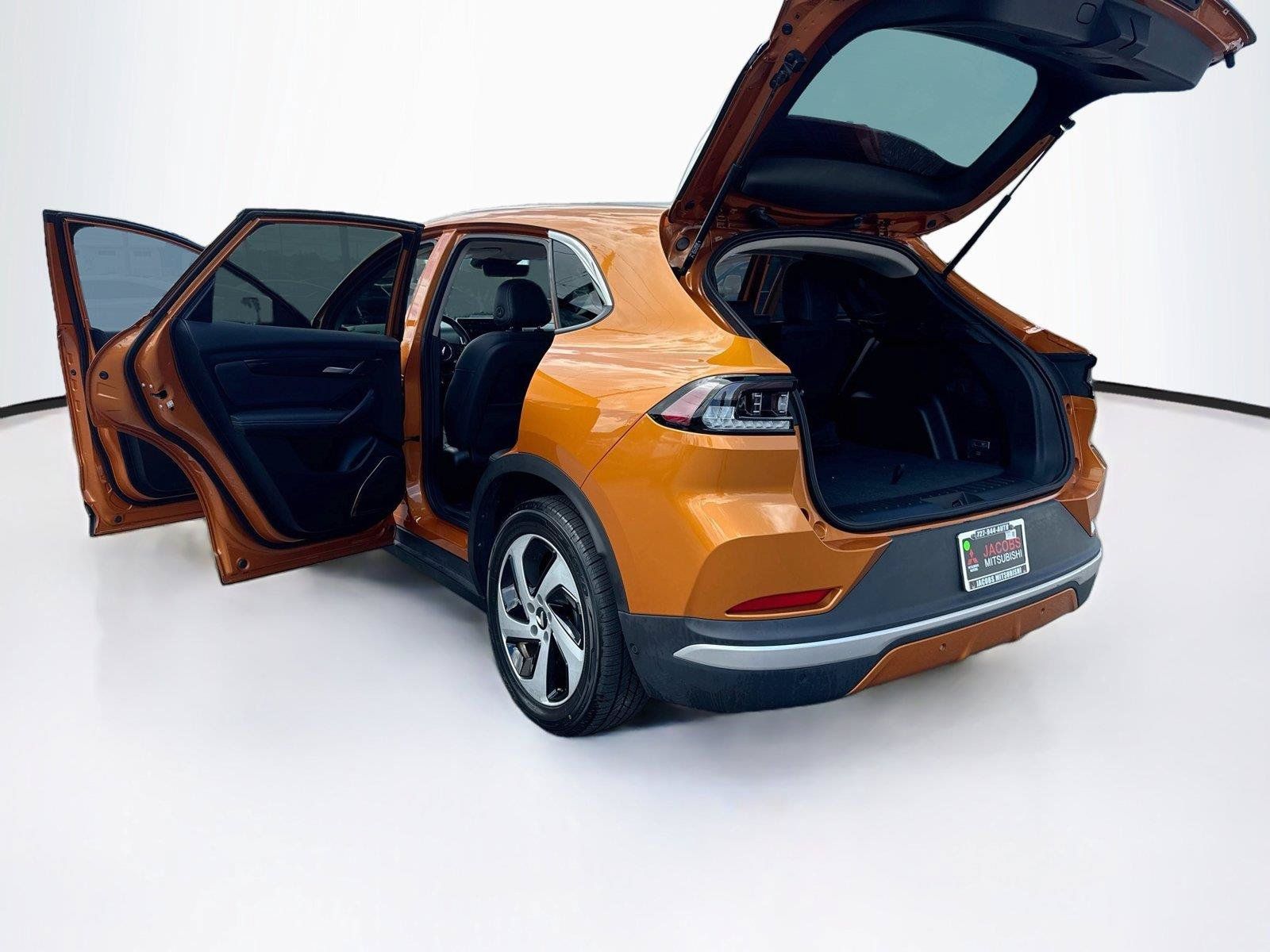 Used 2024 VinFast VF 8 Eco AWD/4WD image 37