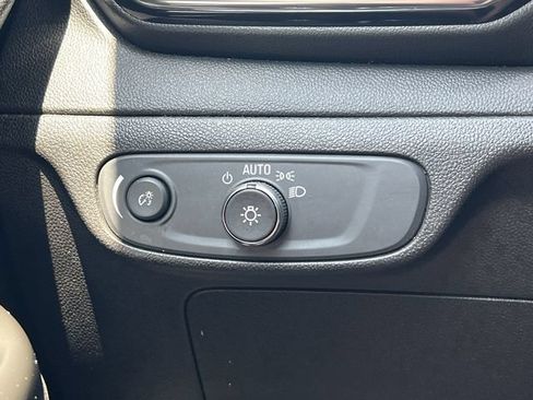 Used 2023 Chevrolet Bolt EUV LT w/ Driver Confidence Package FWD image 28
