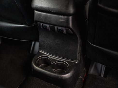 Used 2012 Jeep Wrangler Unlimited Rubicon w/ Dual Top Group AWD/4WD image 41