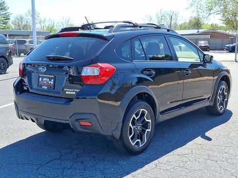 Used 2017 Subaru Crosstrek 2.0i Premium image 5
