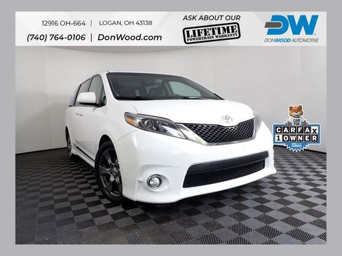 Used 2017 Toyota Sienna SE FWD image 1