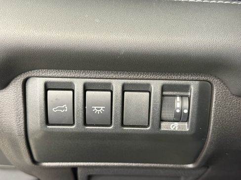 Used 2023 Subaru Ascent Limited image 21