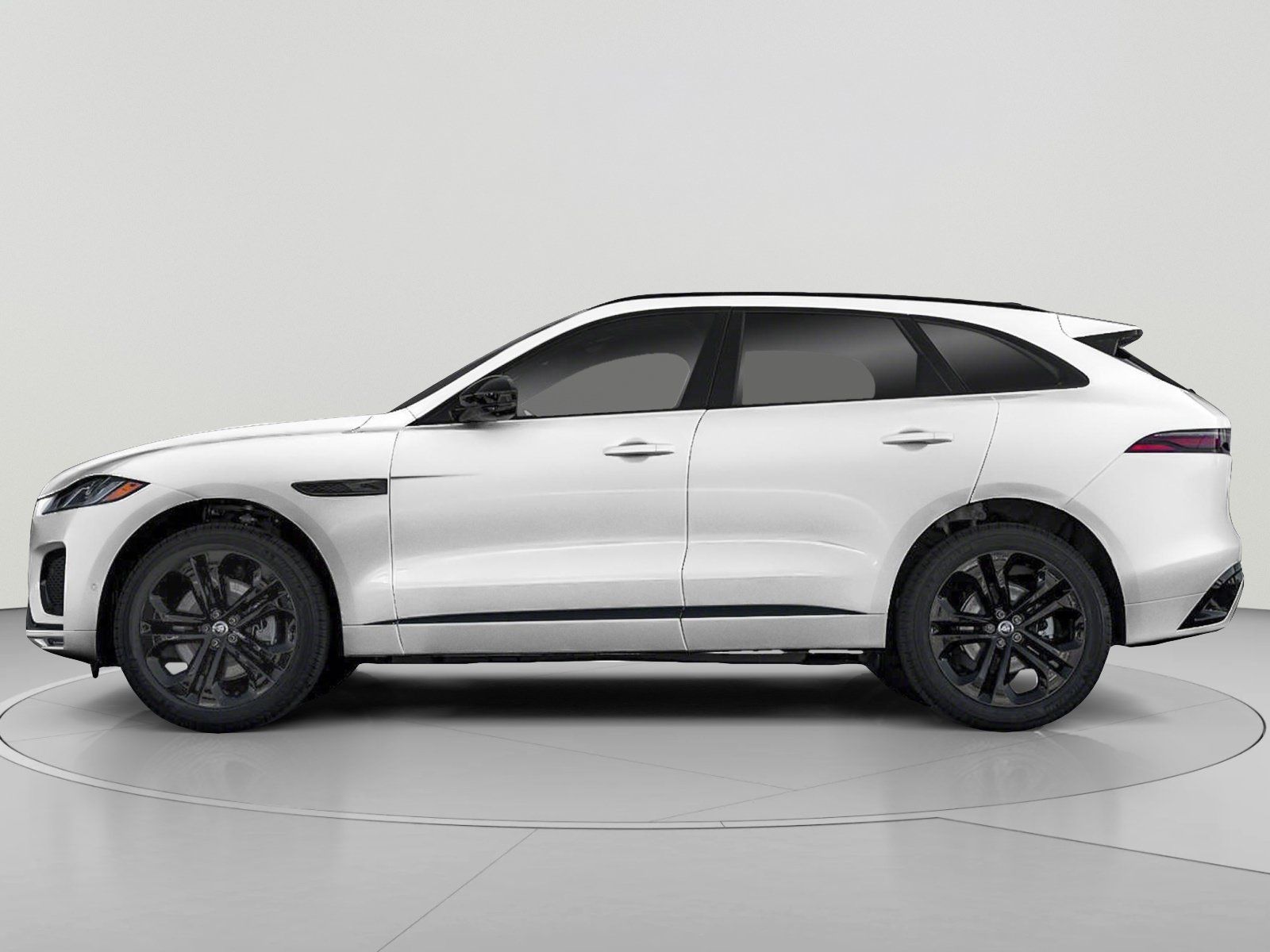 Used 2026 Jaguar F-PACE R-Dynamic S AWD/4WD image 2
