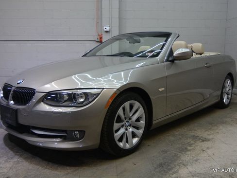 Used 2011 BMW 328i Convertible RWD image 2