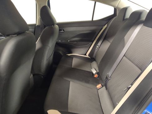 Used 2021 Nissan Versa SV image 18