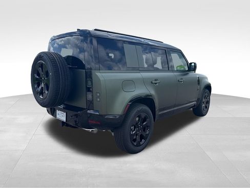 New 2026 Land Rover Defender 110 X-Dynamic SE AWD/4WD image 7