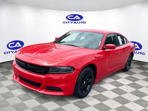 Used 2022 Dodge Charger SXT RWD image 8