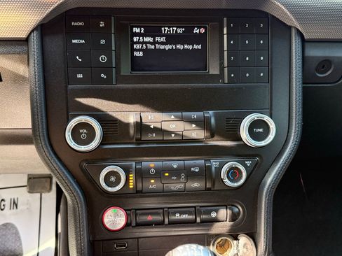 Used 2020 Ford Mustang GT image 39