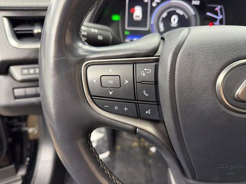 Used 2019 Lexus UX 250h image 13