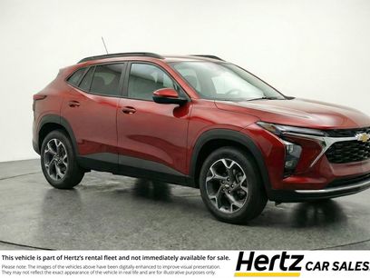 Used 2025 Chevrolet Trax LT