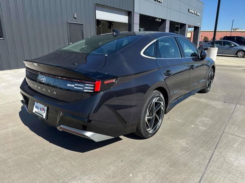 New 2026 Hyundai Sonata SEL FWD image 9