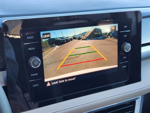 New 2026 Volkswagen Taos SEL image 11