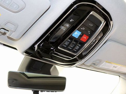 Used 2023 Jeep Grand Cherokee Overland w/ Luxury Tech Group IV image 22