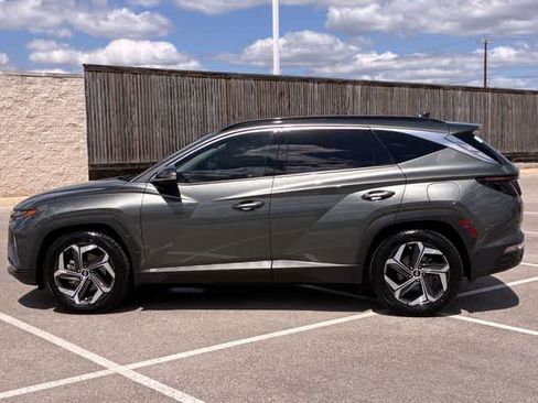Used 2022 Hyundai Tucson Limited FWD image 3