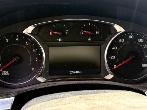 Used 2023 Chevrolet Traverse LT AWD/4WD image 9
