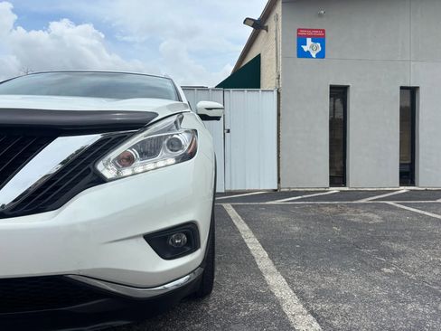 Used 2018 Nissan Murano Platinum FWD image 12