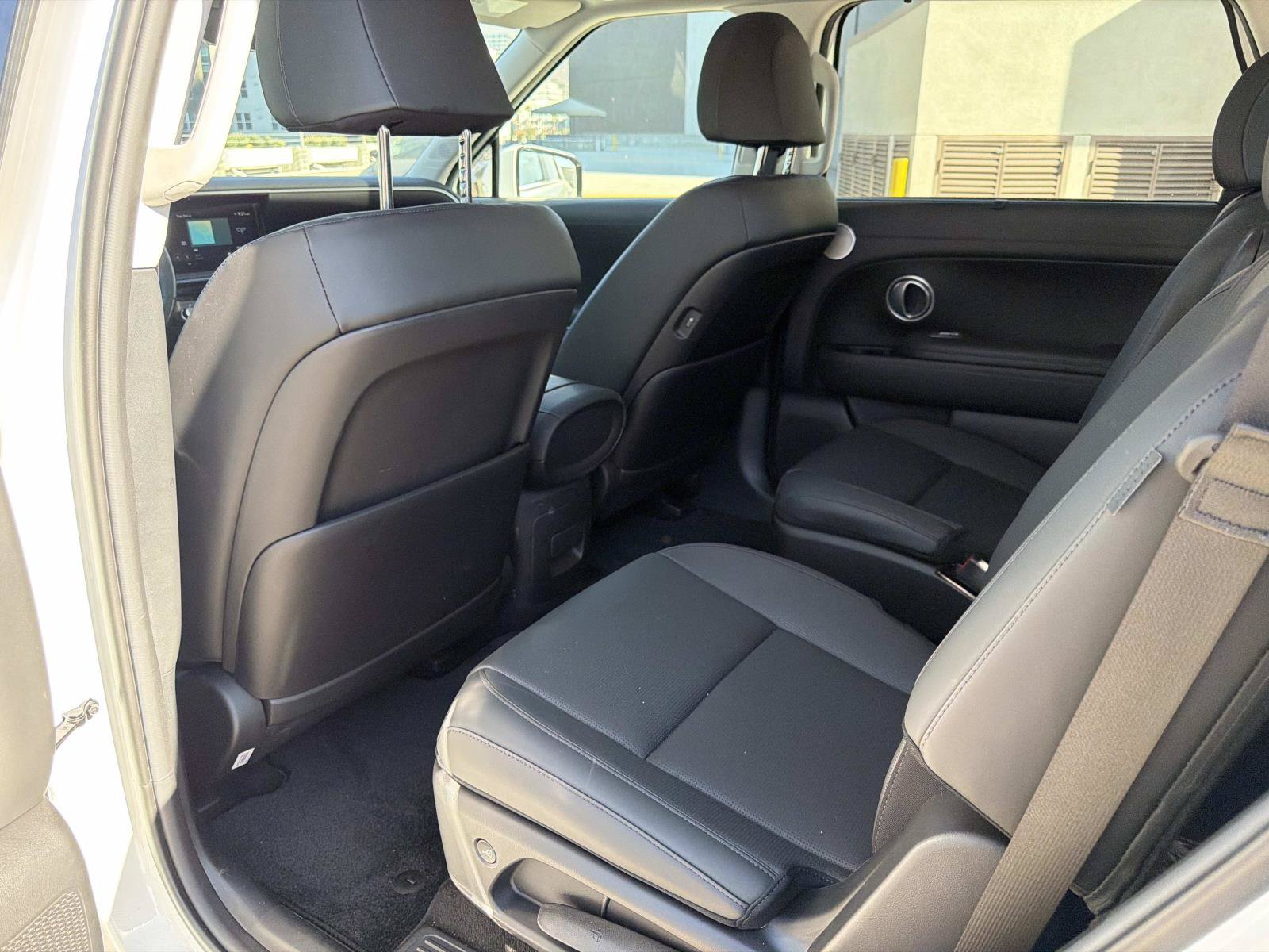 Certified 2026 Hyundai Palisade SEL Premium FWD image 11
