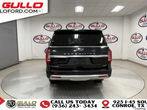 Used 2024 Ford Expedition Max Platinum AWD/4WD image 7