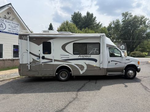 Used 2006 Ford E-450 and Econoline 450 RWD image 10