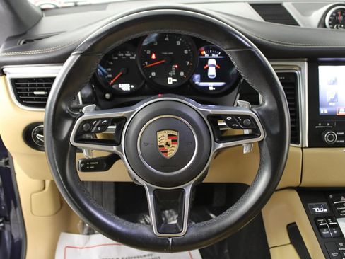 Used 2018 Porsche Macan Sport Edition AWD/4WD image 13