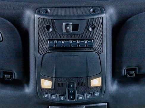 Used 2022 Ford F250 Platinum w/ FX4 Off-Road Package AWD/4WD image 29