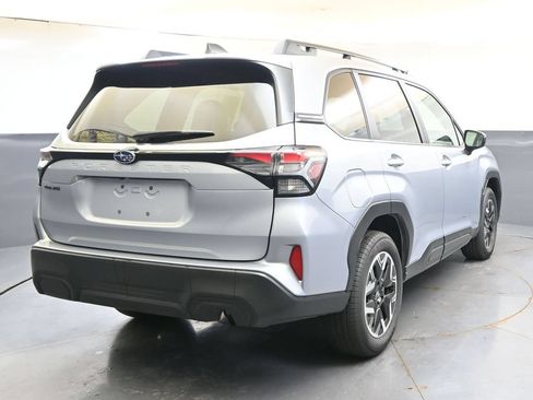 Certified 2025 Subaru Forester Premium AWD/4WD image 5