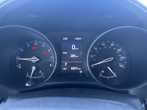 Used 2021 Toyota C-HR Limited image 21