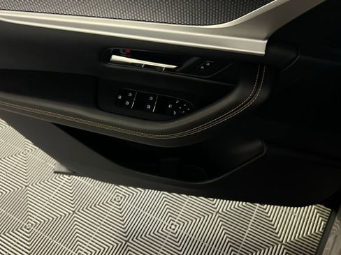 Used 2025 MAZDA CX-90 Plug-In Hybrid w/ Premium Plus image 29